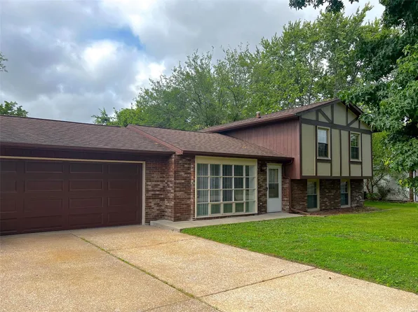 904 Fort Henry Rd, Belleville, IL 62221