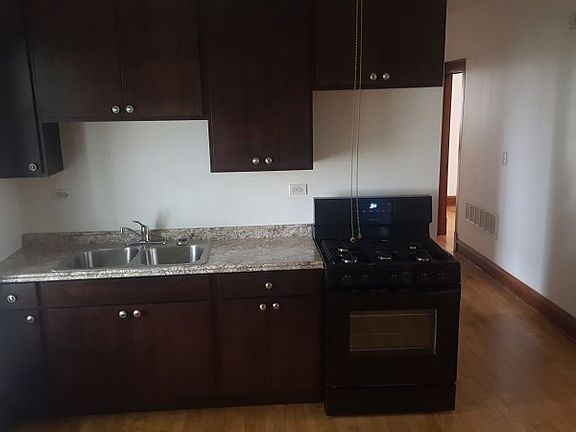 4th image of 8457 S Marquette Ave
