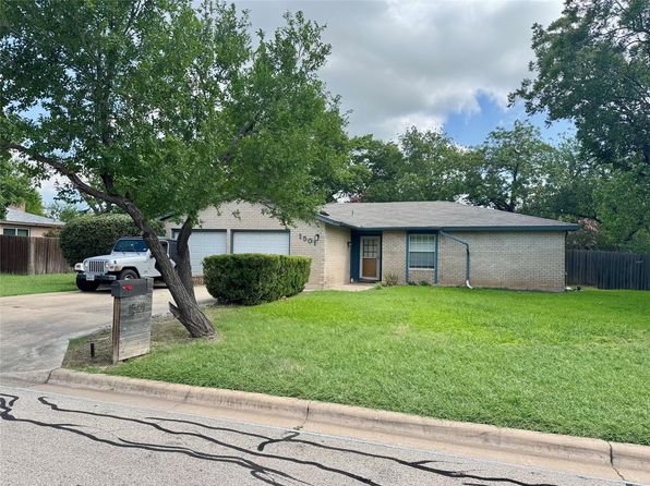 1501 Greenfield Dr