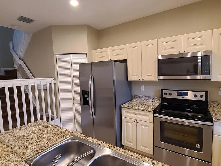 1952 Flamingo Pl — Photo 6