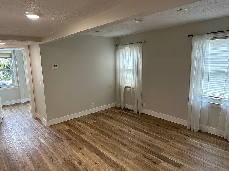 852 Michigan St NE #A — Photo 13