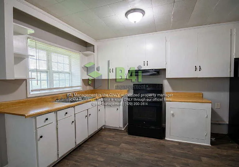 406 Hill St — Photo 5