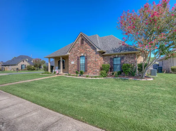 501 Falling Water Cir, Bossier City, LA 71112