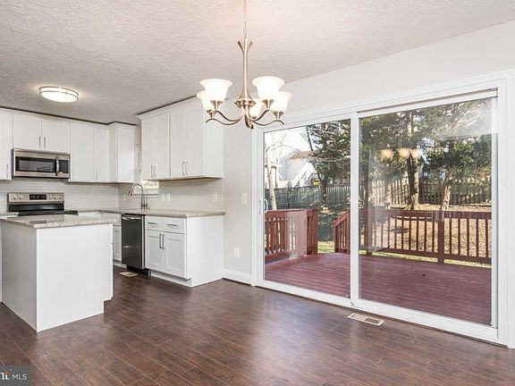 3rd image of 3448 Old Crown Dr