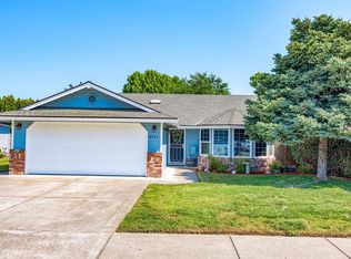 2371 Perri Pl, Medford, OR