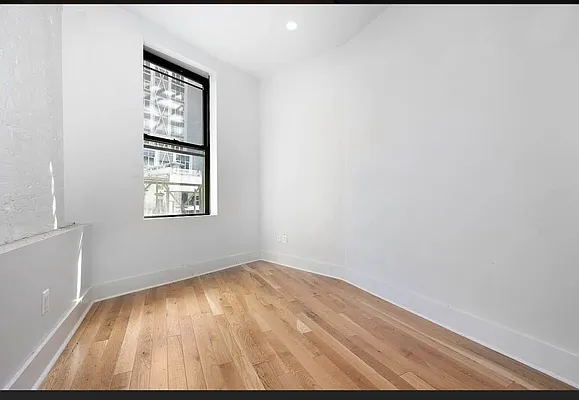 Rented by REAL New York | media 20