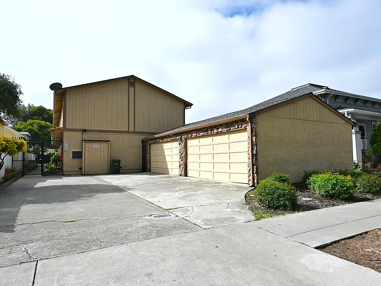 463 W Estudillo Ave — Photo 1