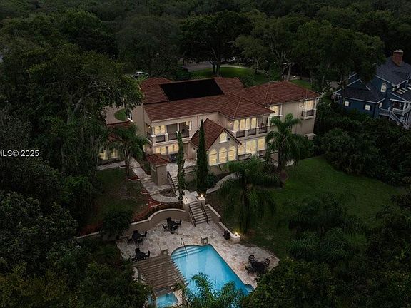 3rd image of 12 Tidewater Dr