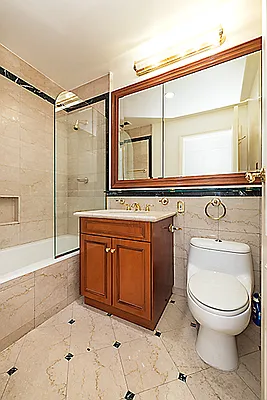 Rented by Compass | media 25