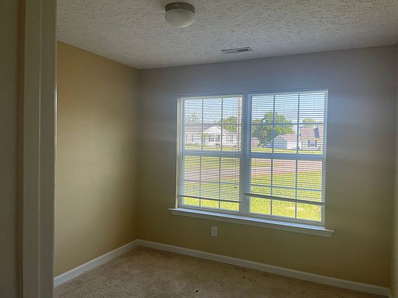 5th image of 105 Bairdscorner Ct