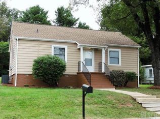 1228 12th Street Pl NW, Hickory, NC 28601