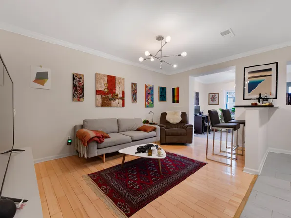 1233 Raum St NE APT 3, Washington, DC 20002