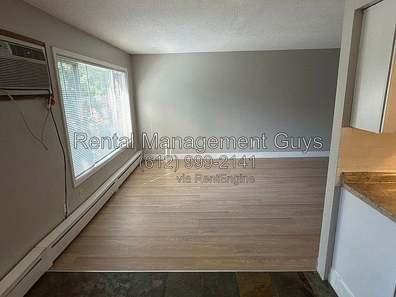 4th image of 3520 12th Ave S APT 21