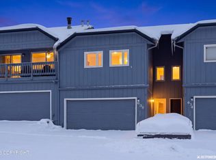 638 King Arthur Cir #F06, Anchorage, AK 99518
