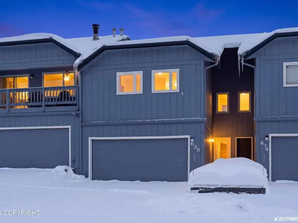 638 King Arthur Cir #F06, Anchorage, AK 99518