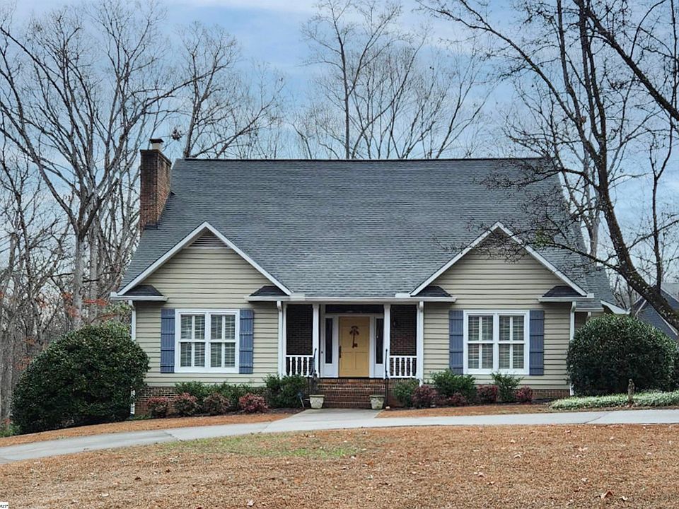 1st image of 201 Valley Oak Dr
