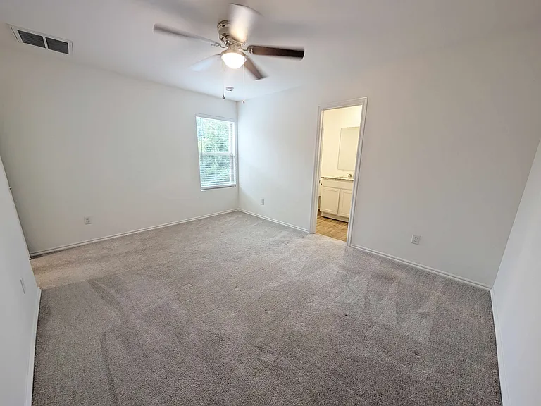 1939 Wolford Way — Photo 9