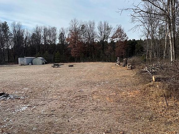 4th image of 293 Lincoln Ct