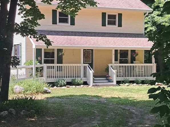 9405 W Bliss Road, Levering, MI 49755