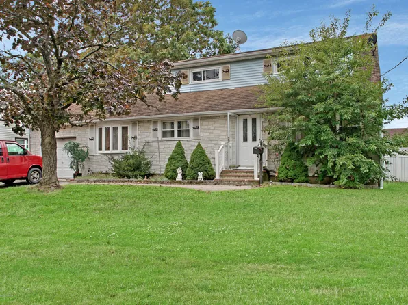 126 Fisher Ave, Brick, NJ 08723