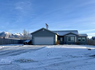 887 S Lariat Cir, Palmer, AK 99645