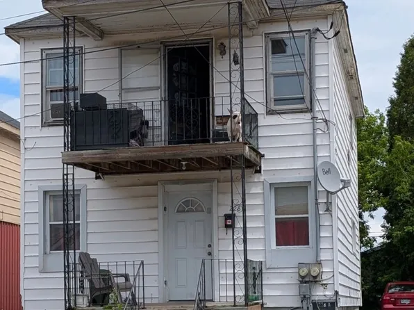 228 McConnell Ave, Cornwall, ON K6H 4L3