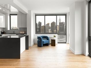 4720 Center Blvd APT 2813, Long Island City, NY 11109