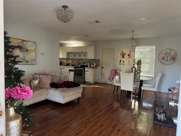 430 Avenue G, Dallas, TX 75203