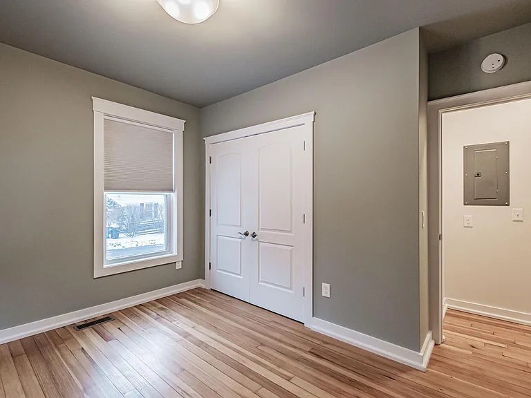 813 Brighton Ave #1 — Photo 28
