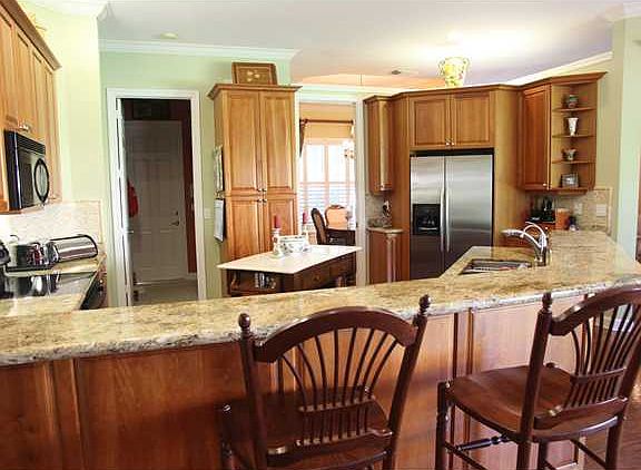 2nd image of 637 SW Whispering Palm Ln