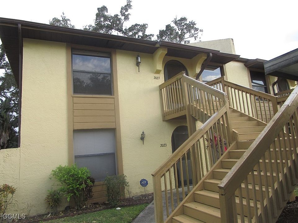 1st image of 2027 Golfside Village Dr