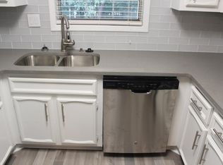 210 Natchez Trce #210, Sandy Springs, GA