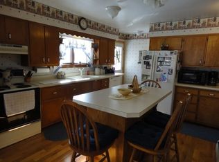 270 Diamond Rd, Grove City, PA 16127