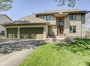 1420 Aretz Ct, Victoria, MN 55386