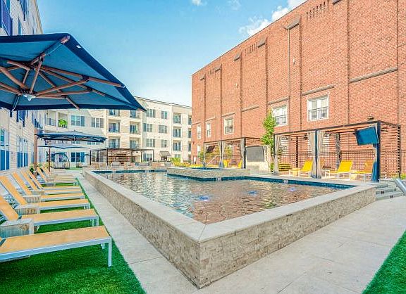 3rd image of 2424 S 9th St #416