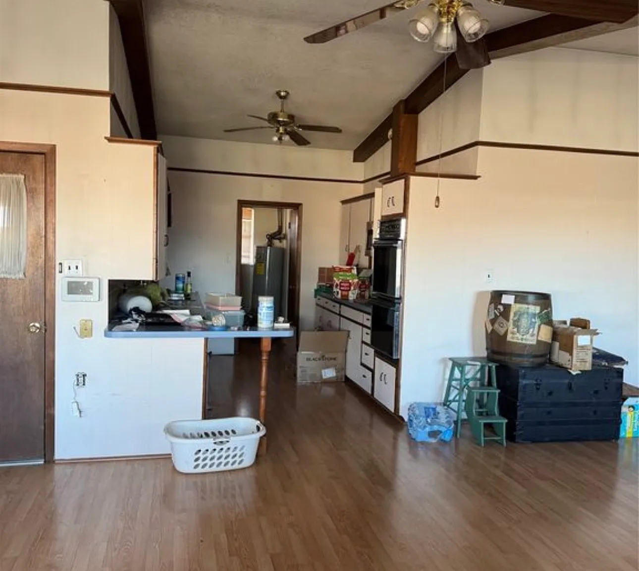 4 bed, 2010 sqft, $5,000 — Photo 3