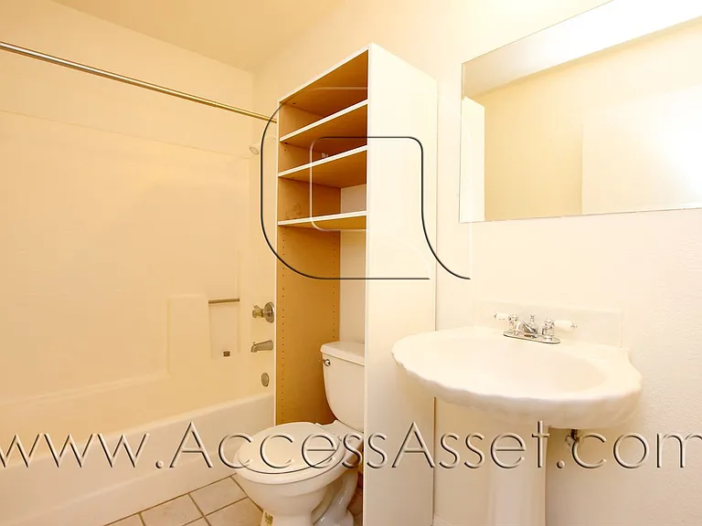 23685 Casa Bonita Ave — Photo 16