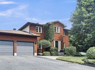 7117 Quinnfield Way, Ottawa, ON K4P1B6