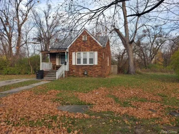 15056 Pierson St, Detroit, MI 48223
