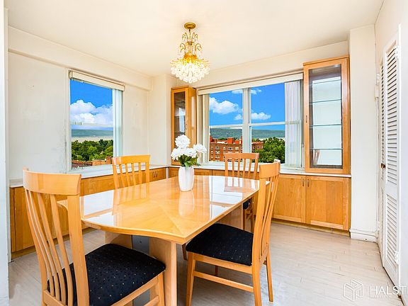 4th image of 3777 Independence Ave #10B/C