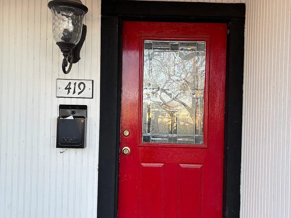 419 Ada St #1