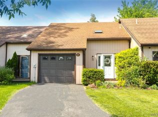 37 Robin Rd, Buffalo, NY 14228