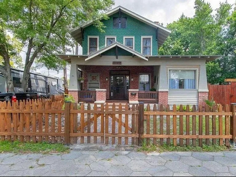 2263 Gilmore St — Photo 1