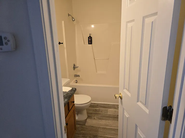 1504 Mack St — Photo 2