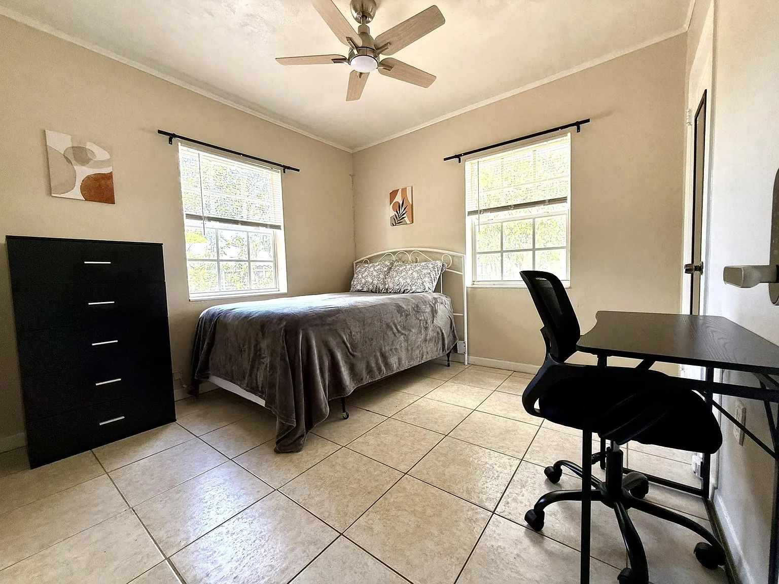 4 bed, 2.0 bath, 1500 sqft, $1,308 — Photo 3