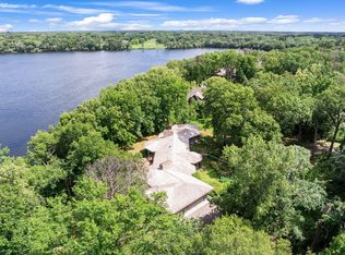 22 Evergreen Rd, North Oaks, MN 55127