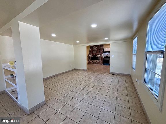 4th image of 141 Arneys Mount Rd