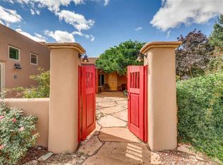 9 Avila Rd, Santa Fe, NM 87508