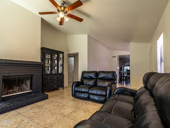 3rd image of 4545 N 67TH Avenue #1079