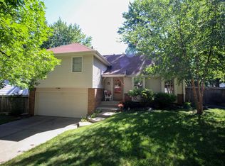 500 Teakwood Dr, Lincoln, NE 68510